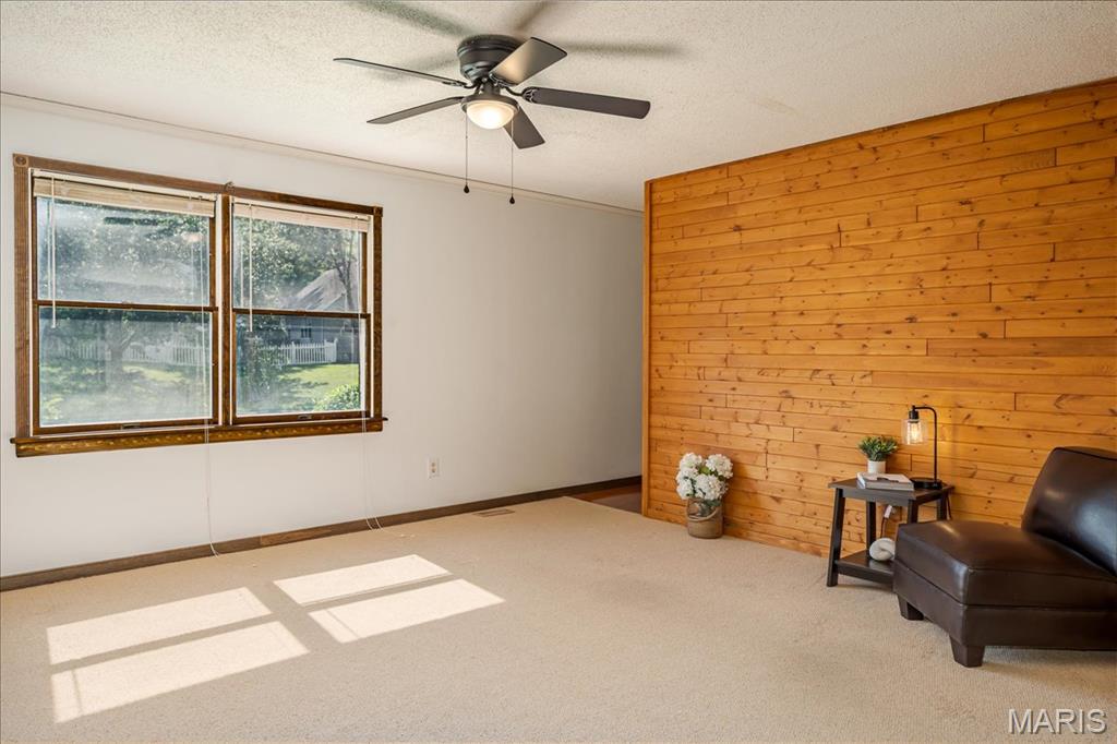 25 Whispering Oaks Drive