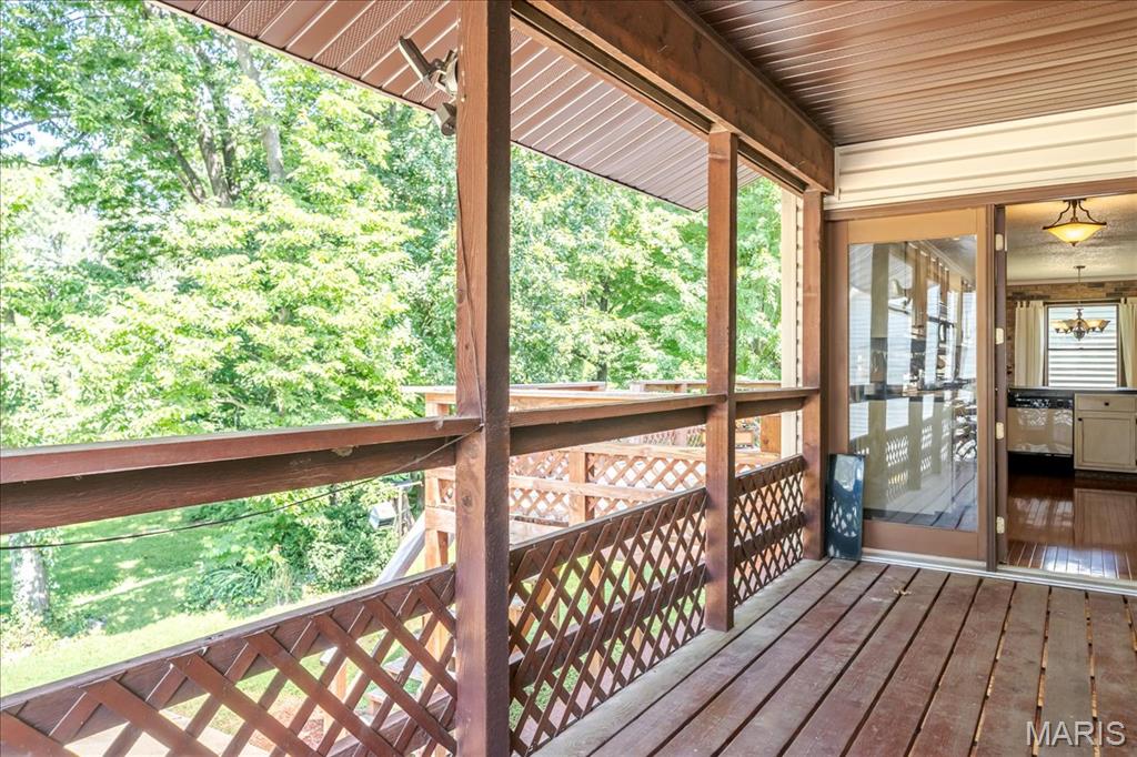 25 Whispering Oaks Drive