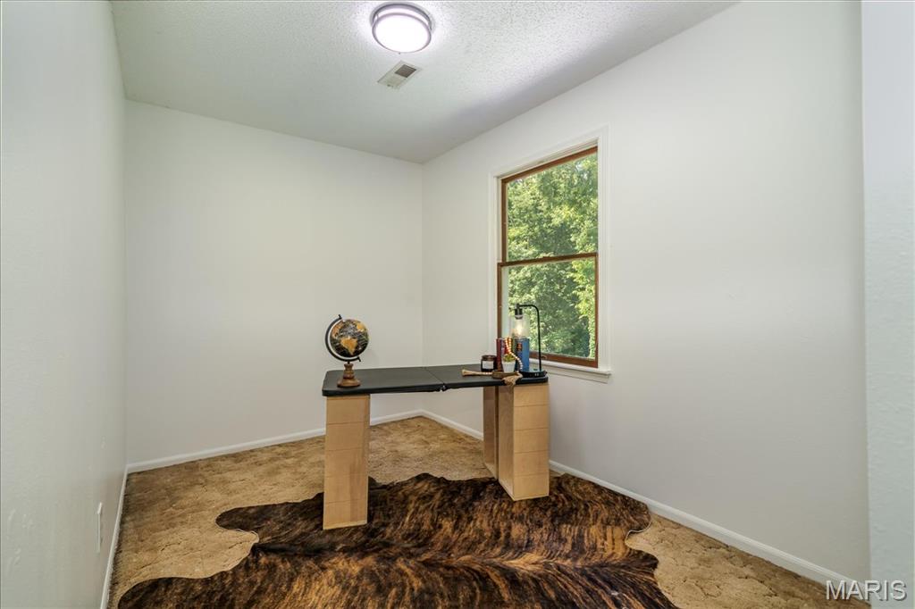 25 Whispering Oaks Drive