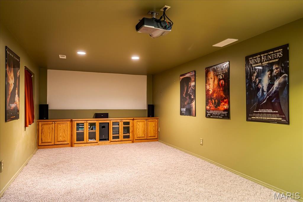 25 Whispering Oaks Drive