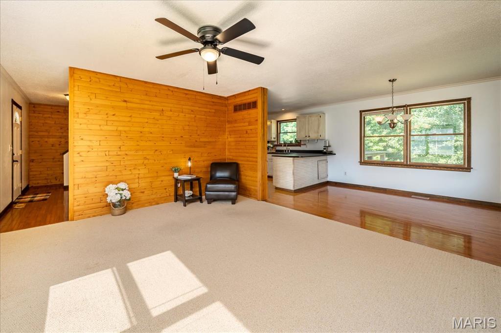 25 Whispering Oaks Drive