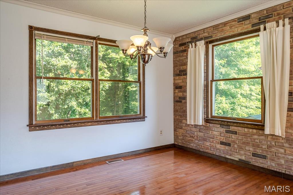 25 Whispering Oaks Drive