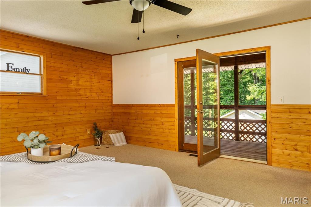 25 Whispering Oaks Drive