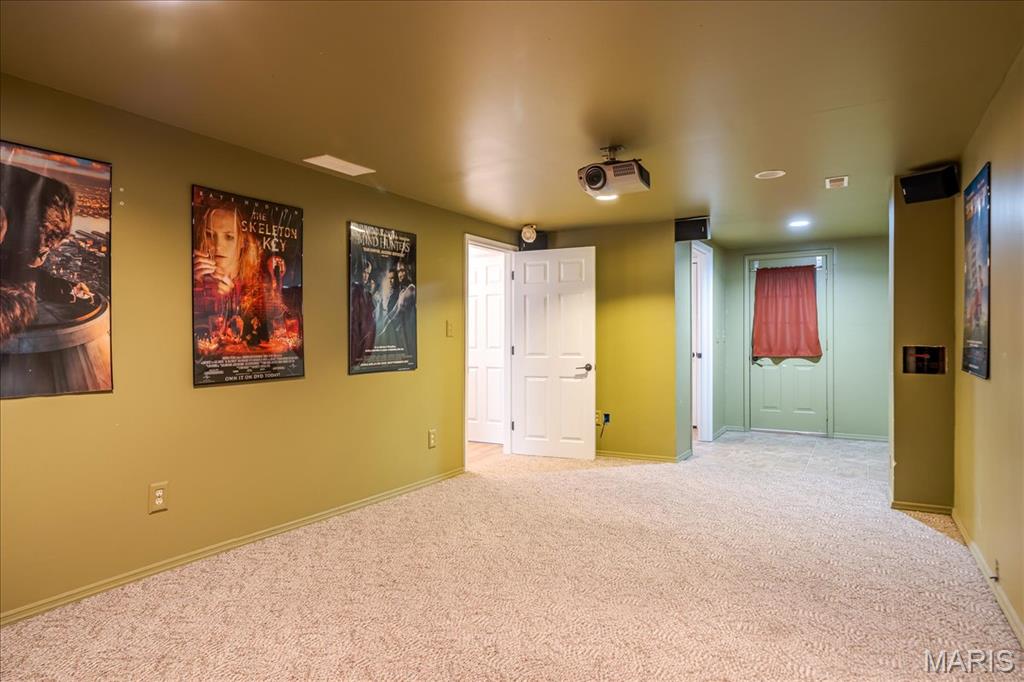 25 Whispering Oaks Drive