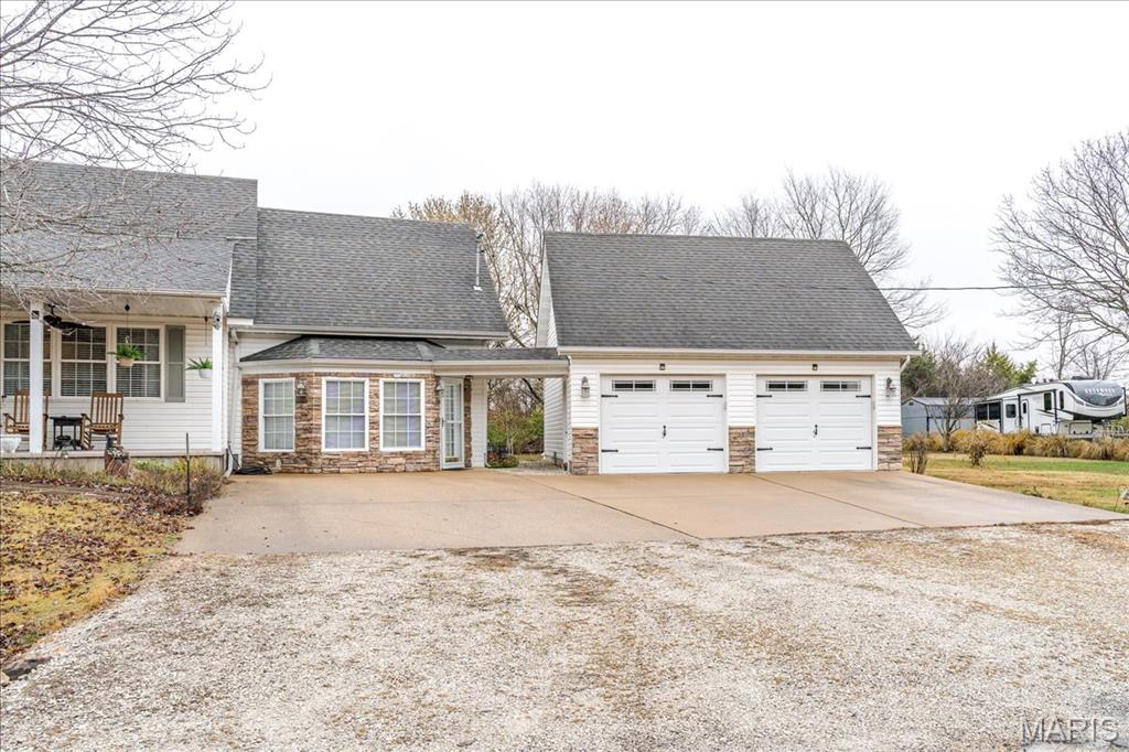 1400 Redwood Dr