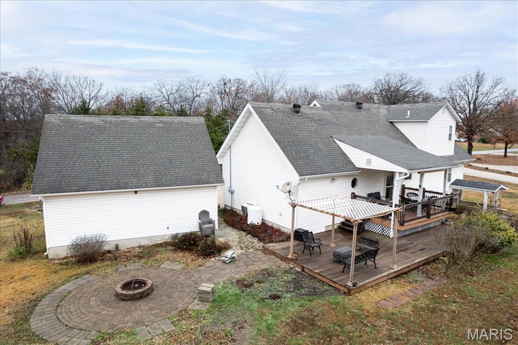 1400 Redwood Dr