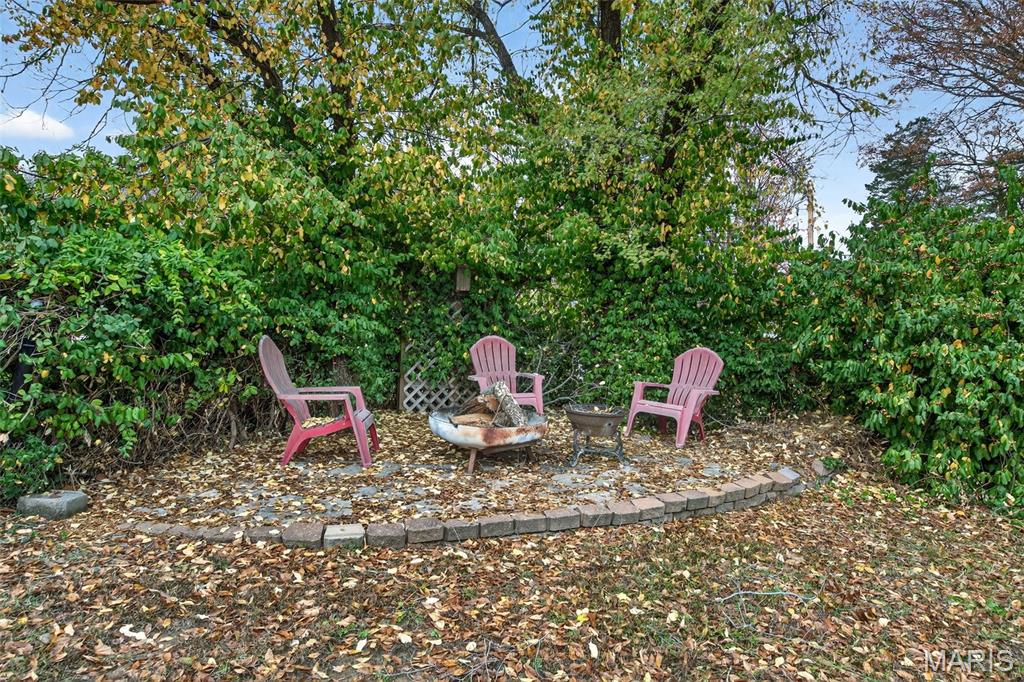 7749 Meadow View Circle