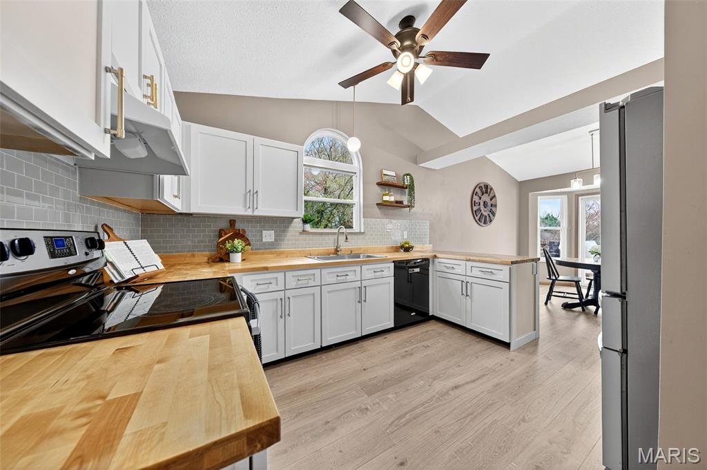 7749 Meadow View Circle