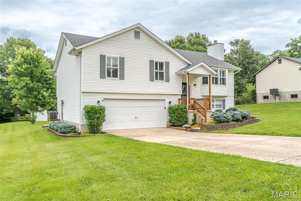 7716 Meadow View Circle