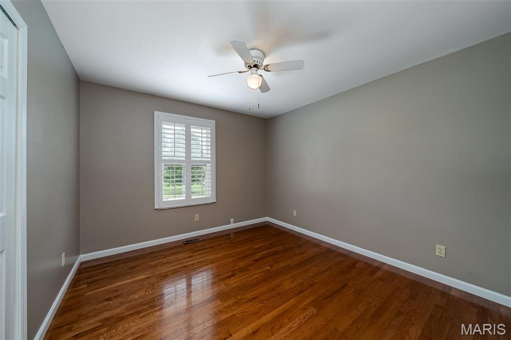 7716 Meadow View Circle