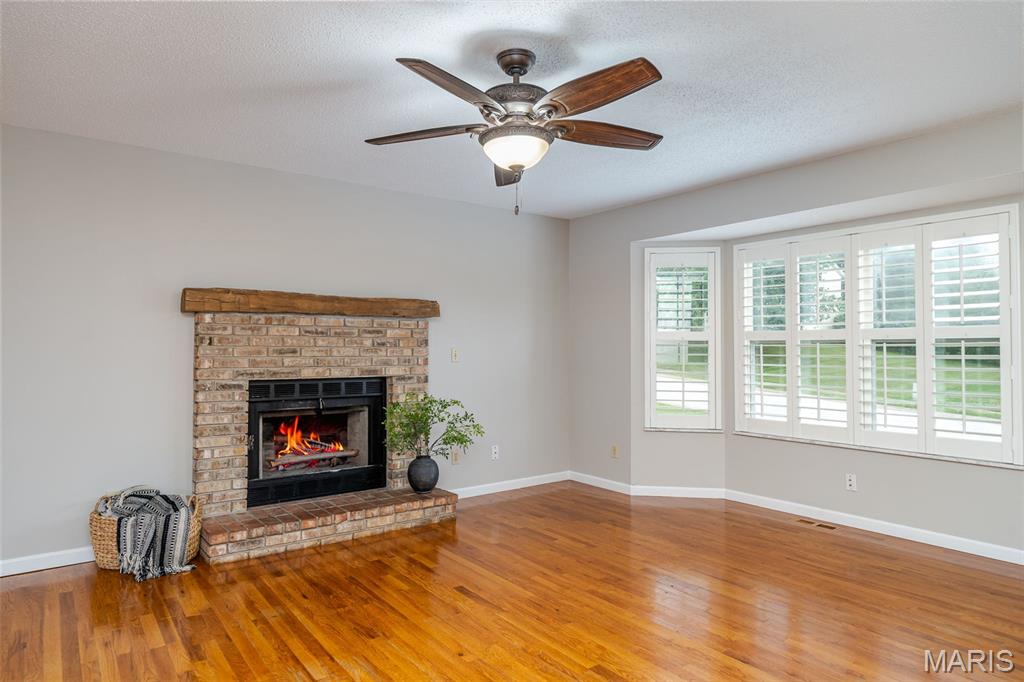 7716 Meadow View Circle
