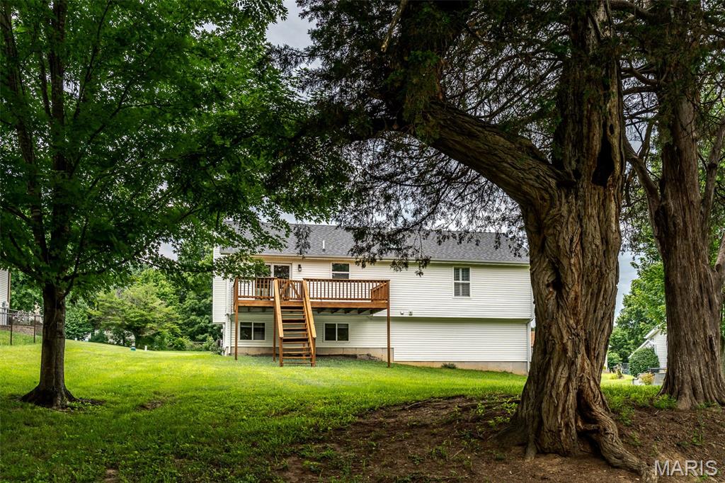 7716 Meadow View Circle