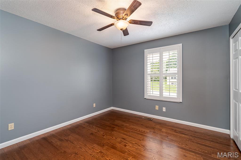 7716 Meadow View Circle