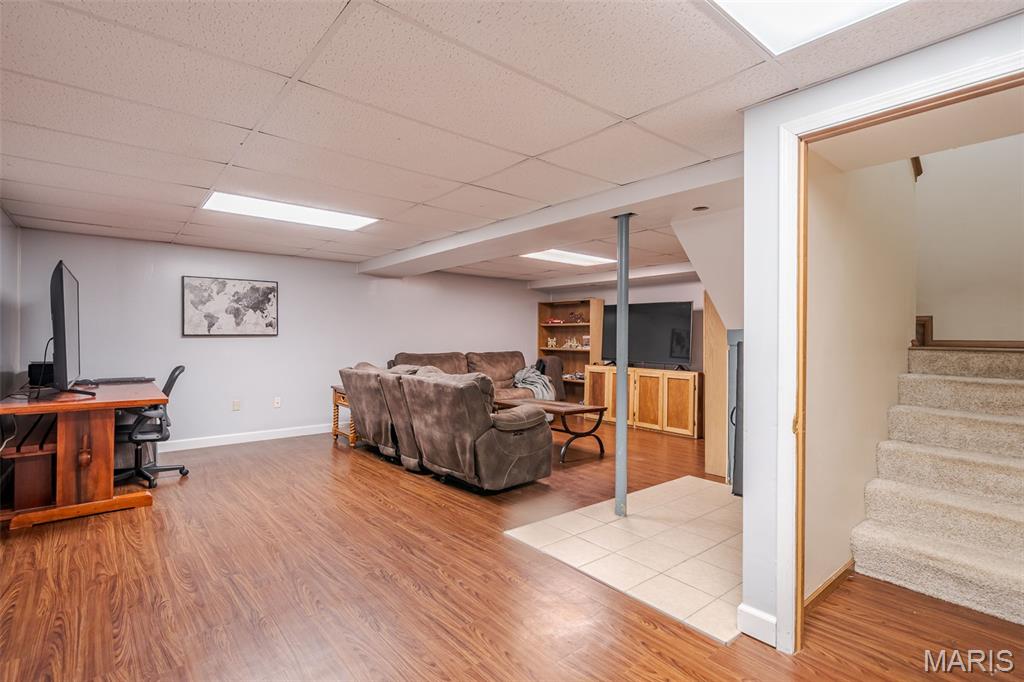 7712 Meadow View Circle