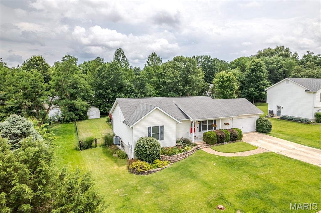 7712 Meadow View Circle