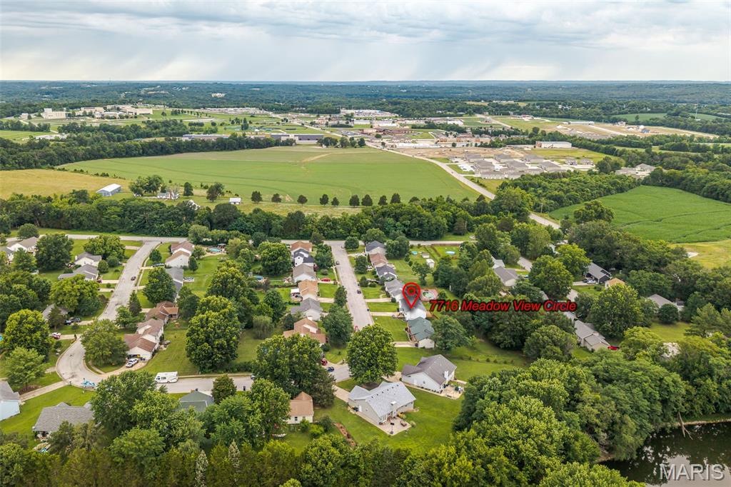 7712 Meadow View Circle