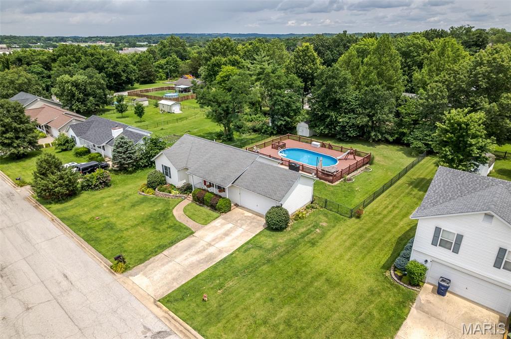7712 Meadow View Circle