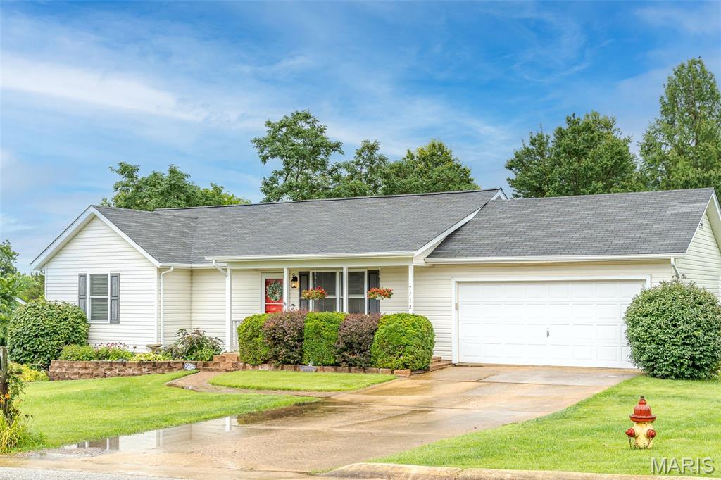 7712 Meadow View Circle