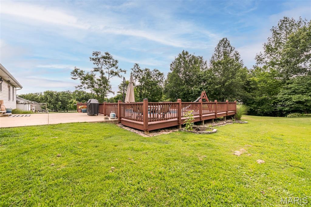 7712 Meadow View Circle