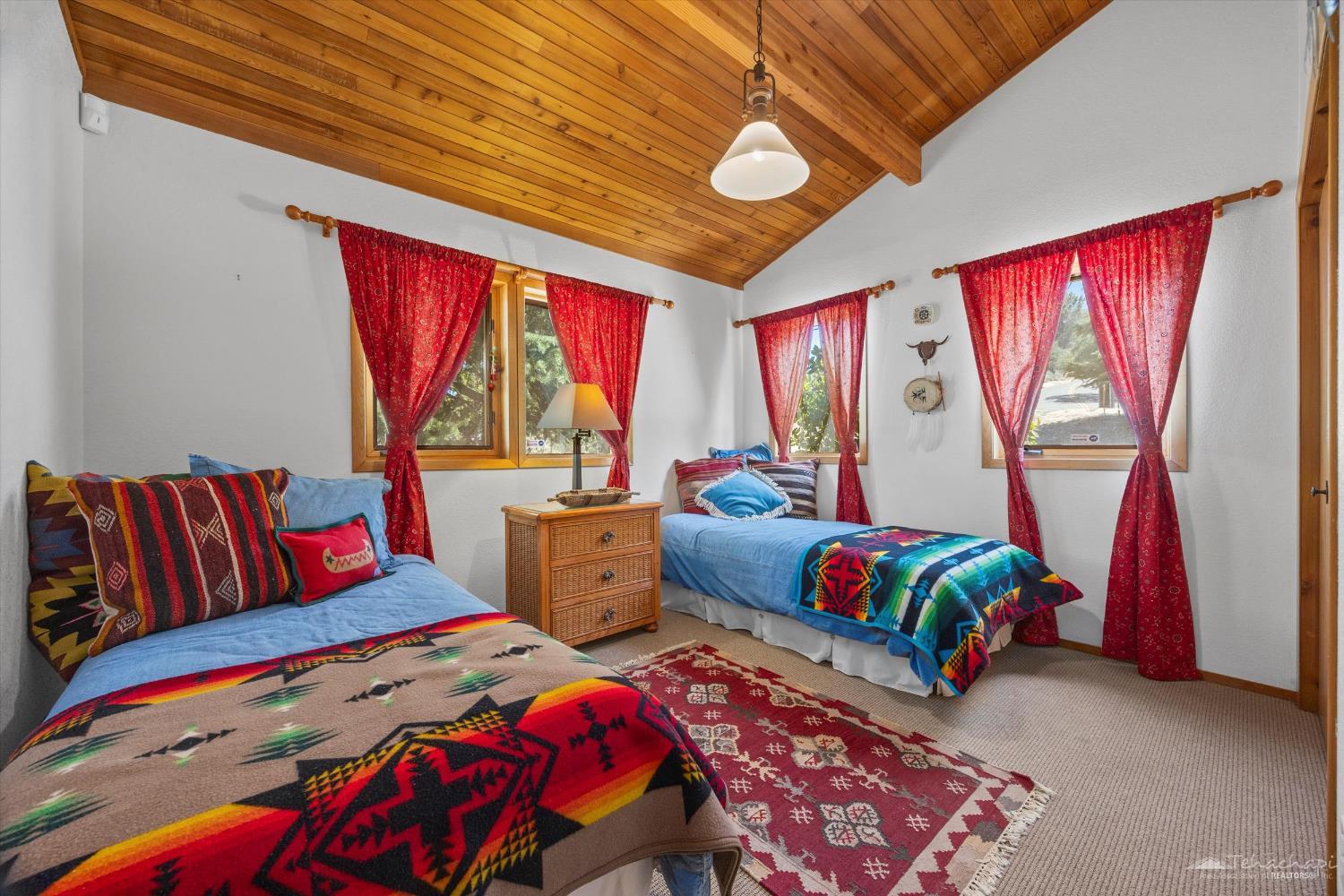 22481 Saddleback Drive