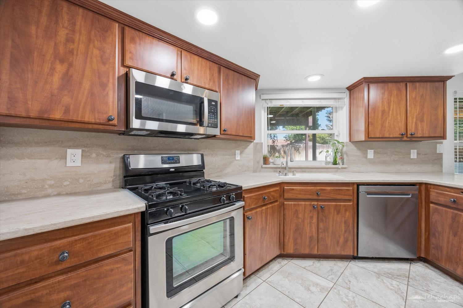1150 Redwood Court