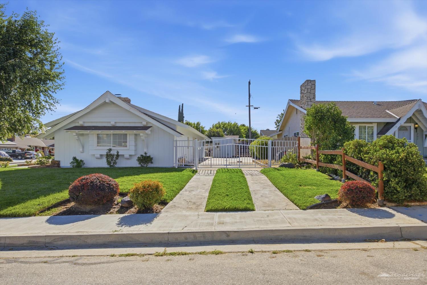 512 W A Street
