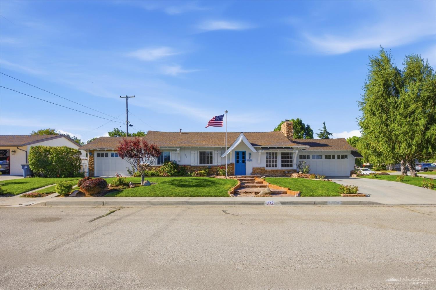512 W A Street