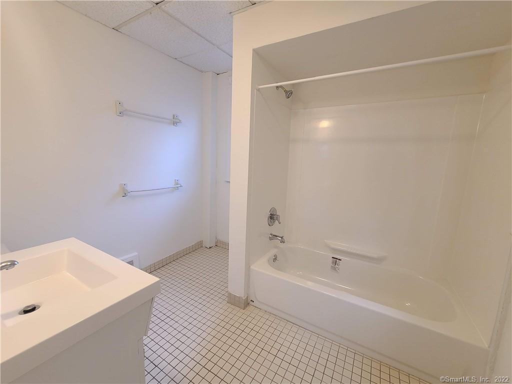 620 Atlantic Street 2fl