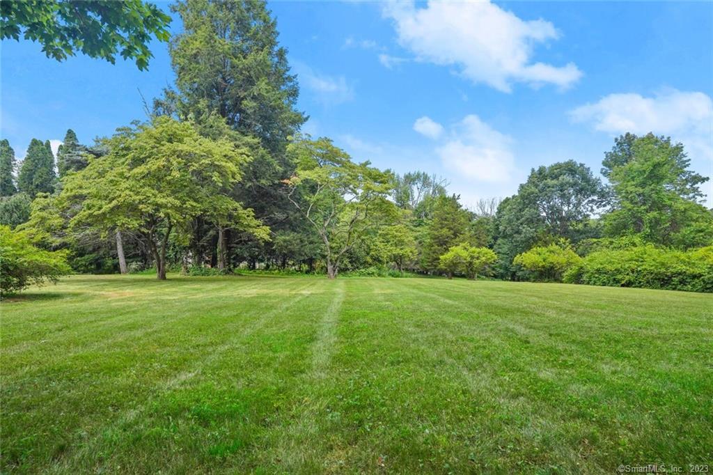25 Mark Twain Lane