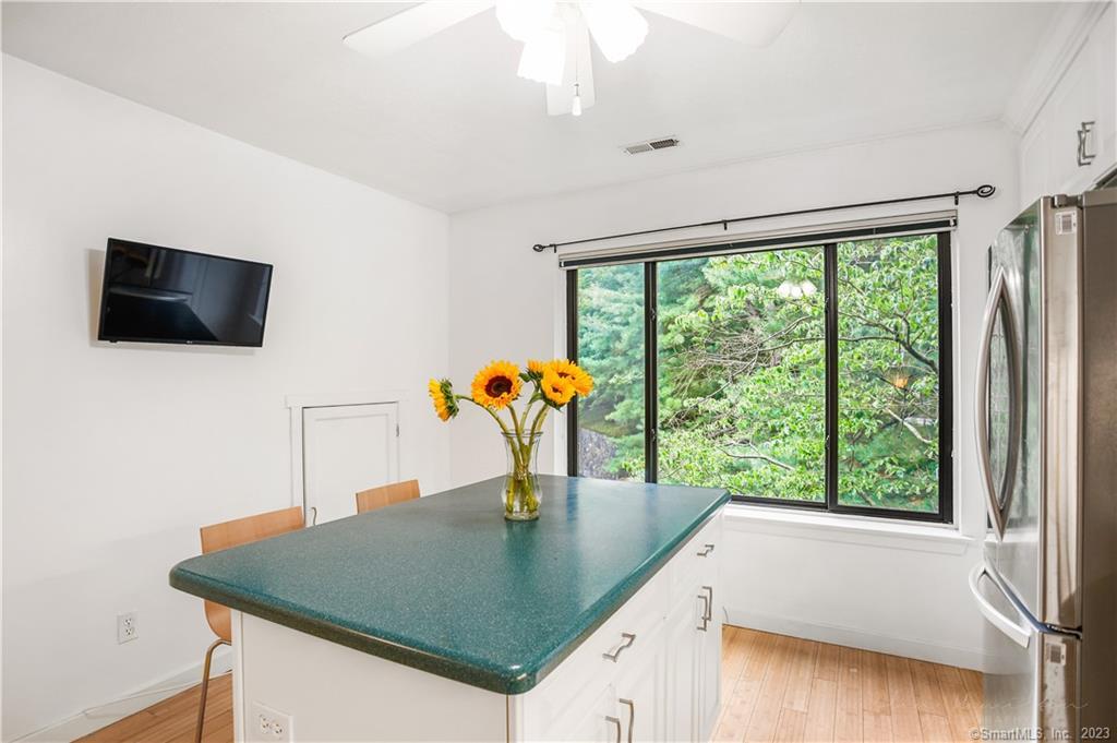3 Oakwood Avenue Unit: B6