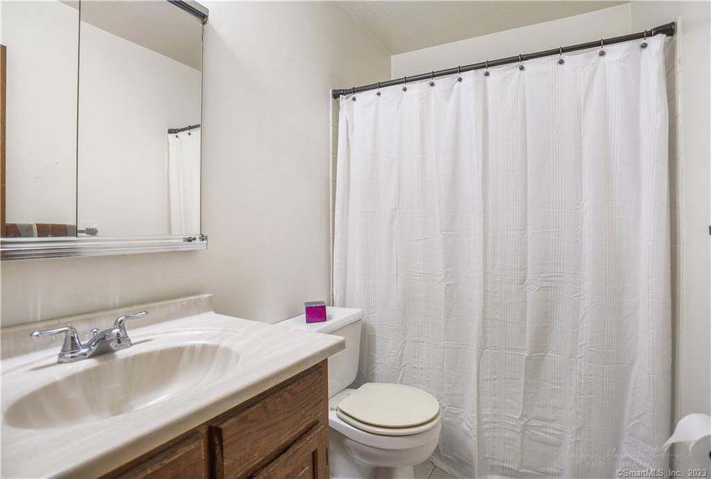 3 Oakwood Avenue Unit: B6