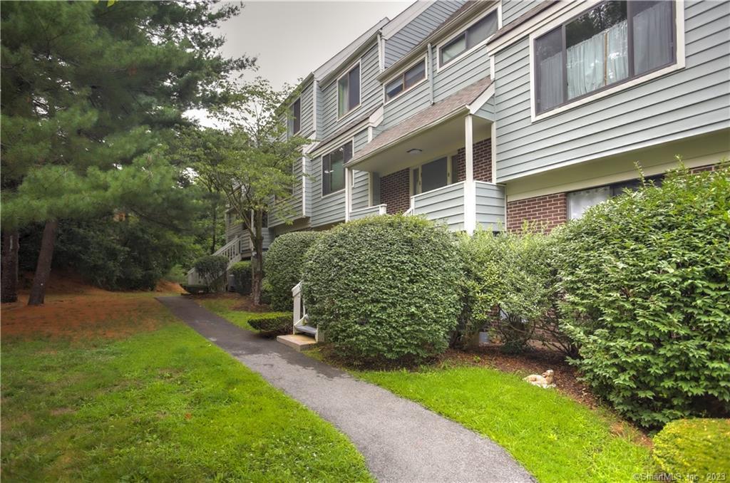 3 Oakwood Avenue Unit: B6