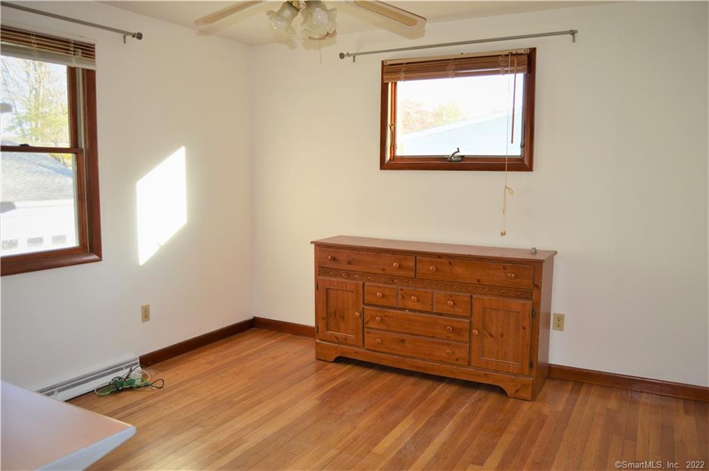 8 Woodland Avenue