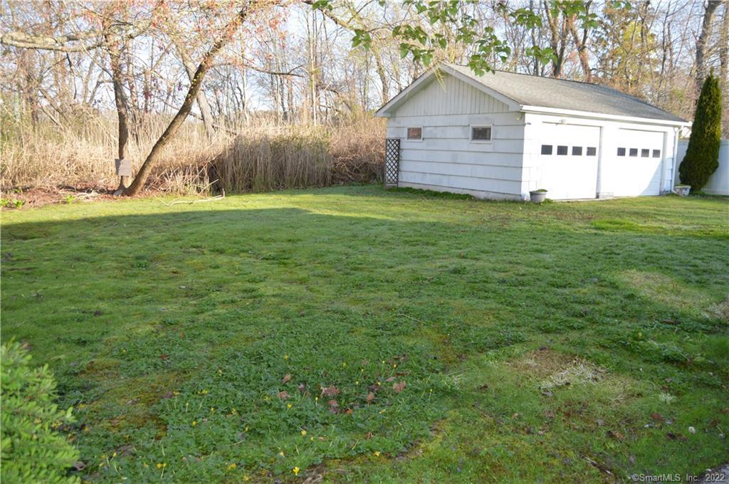 8 Woodland Avenue