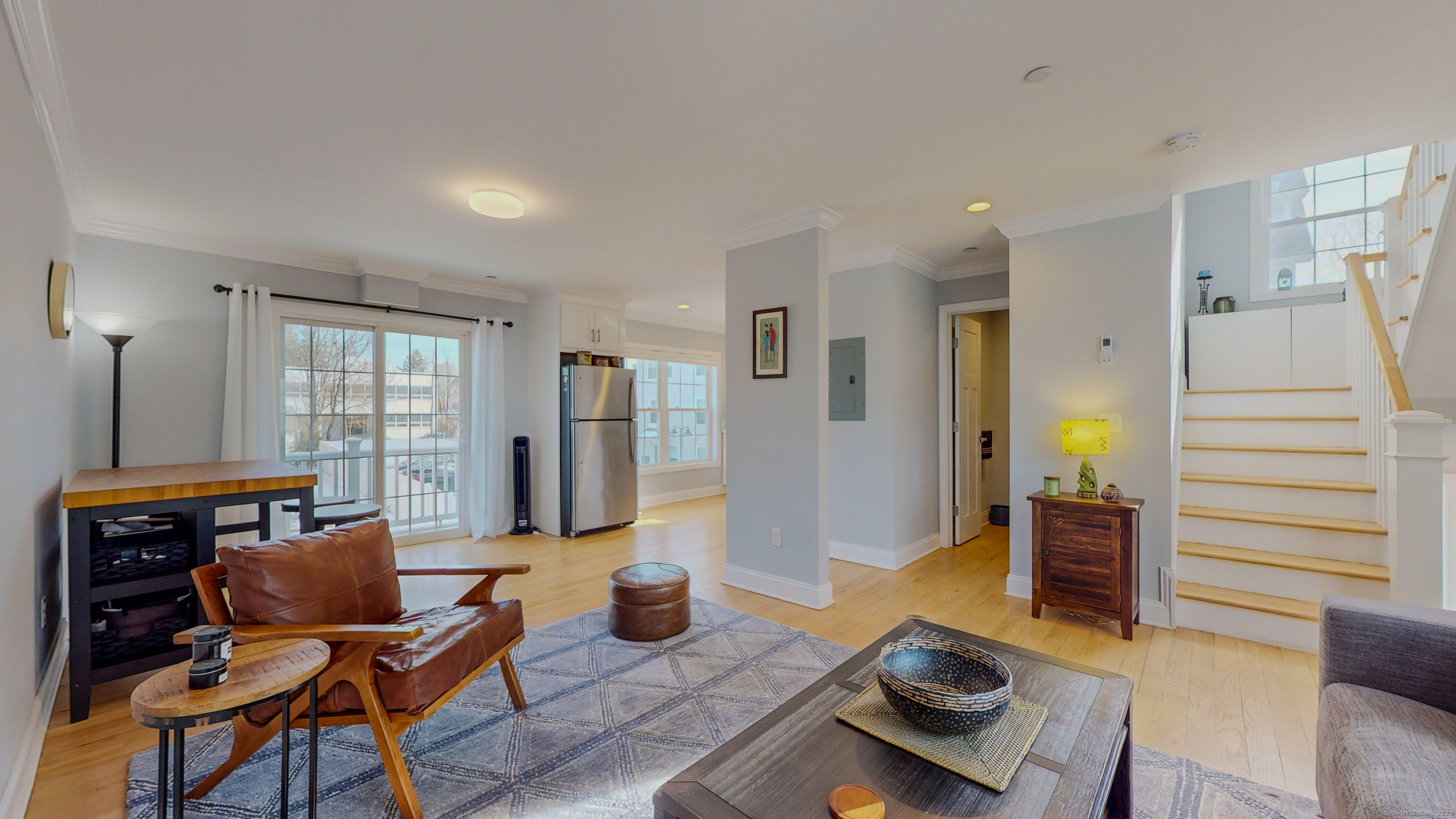 20 3rd Street 16