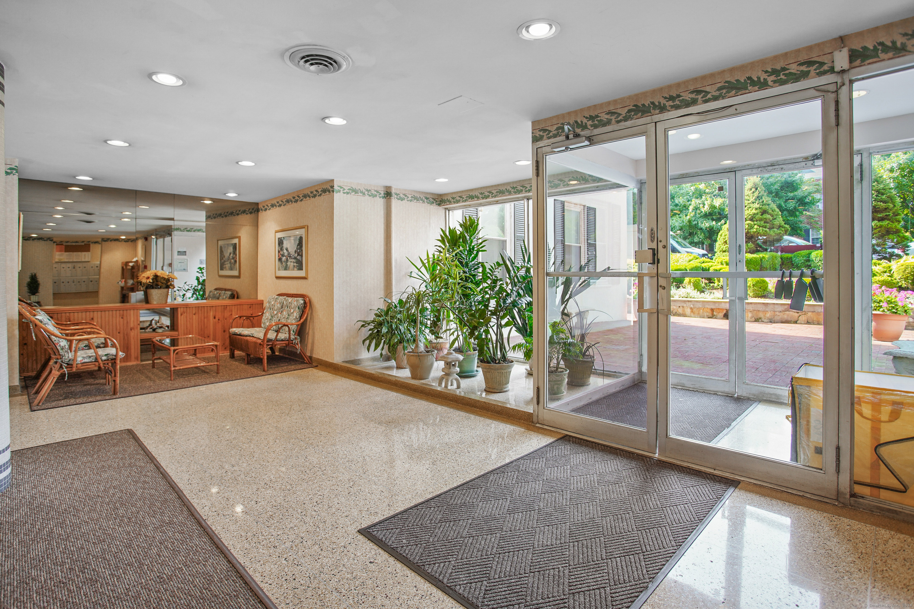 7 4th Street APT 5F