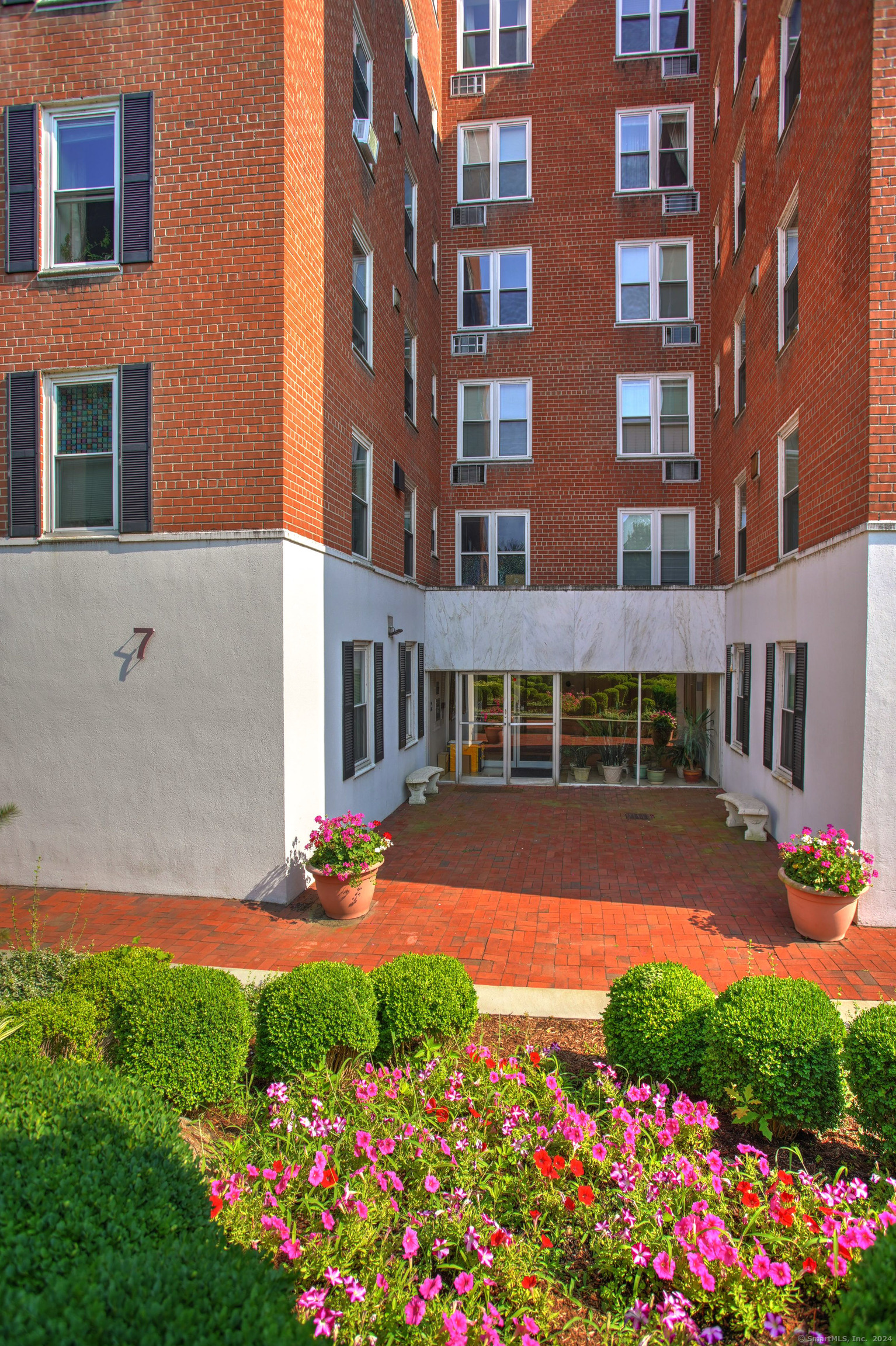 7 4th Street APT 5F