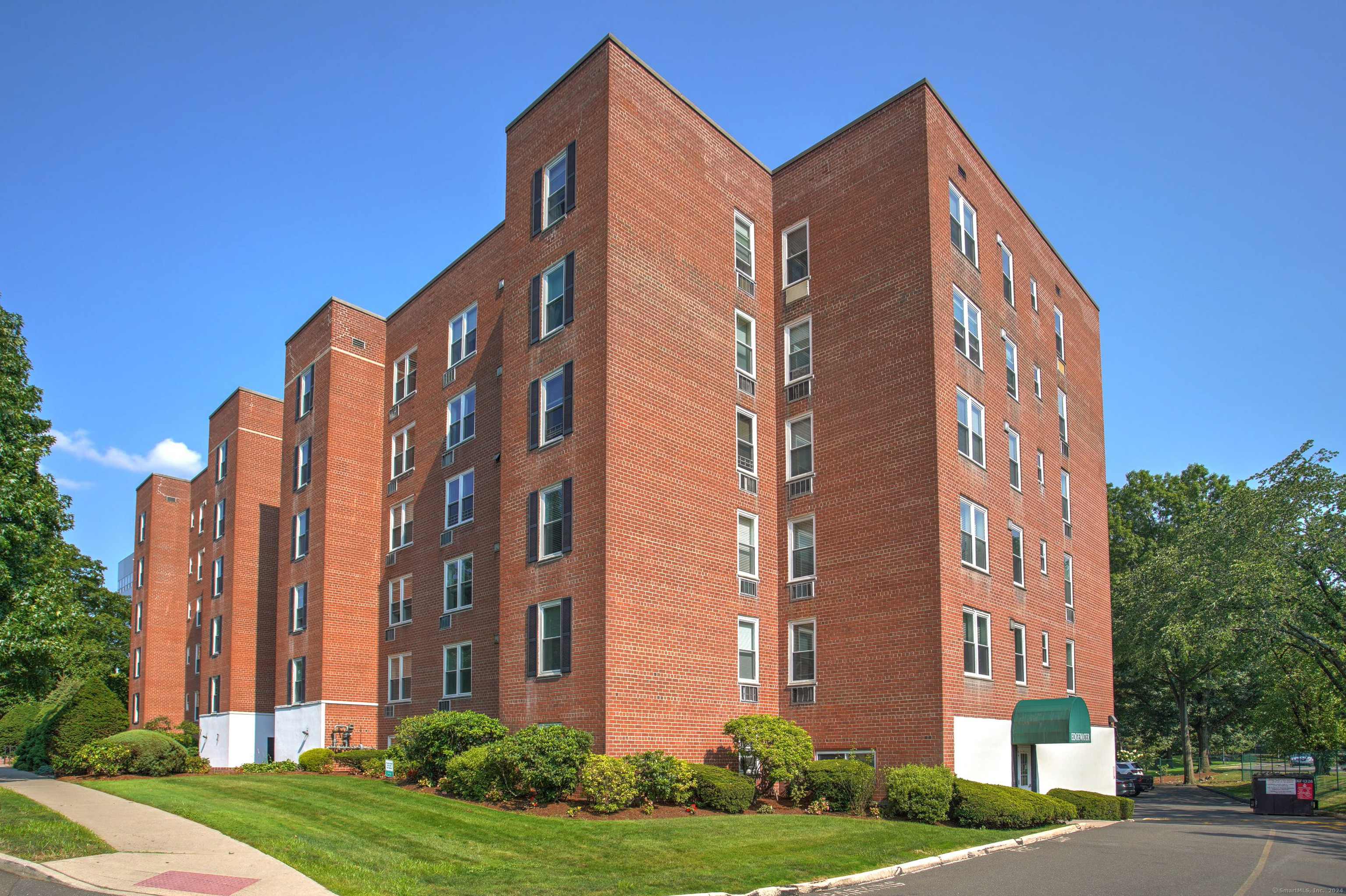 7 4th Street APT 5F