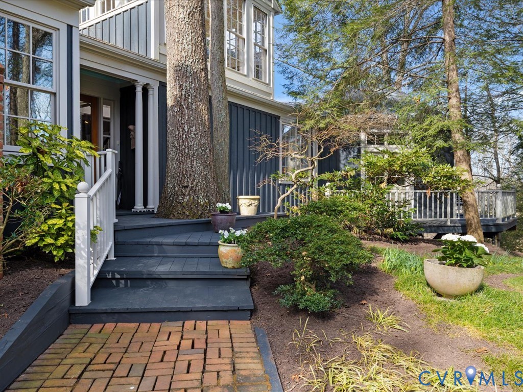 14335 Horseshoe Ford Rd