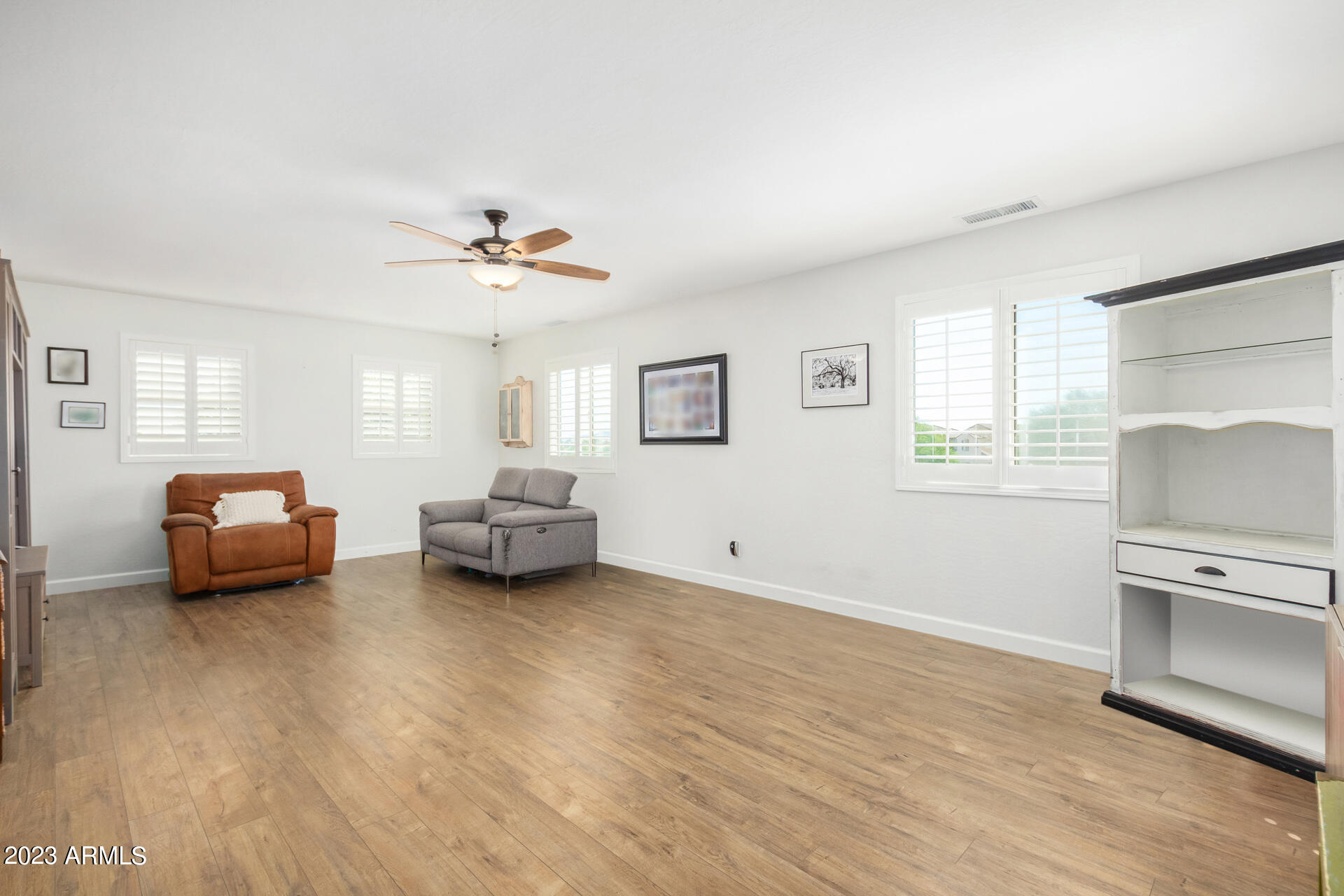 660 E KAPASI Lane