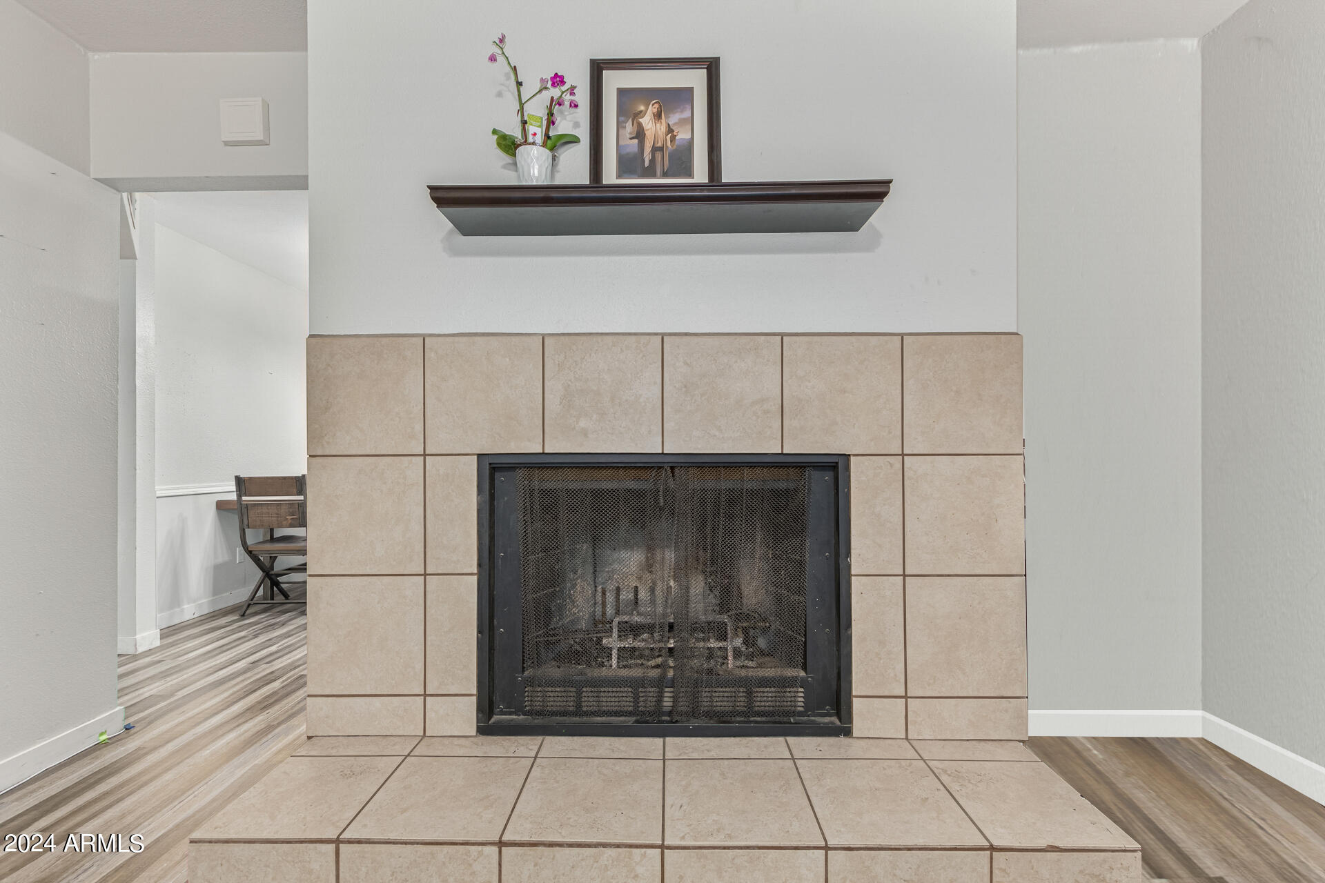 1050 S STAPLEY Drive, 59
