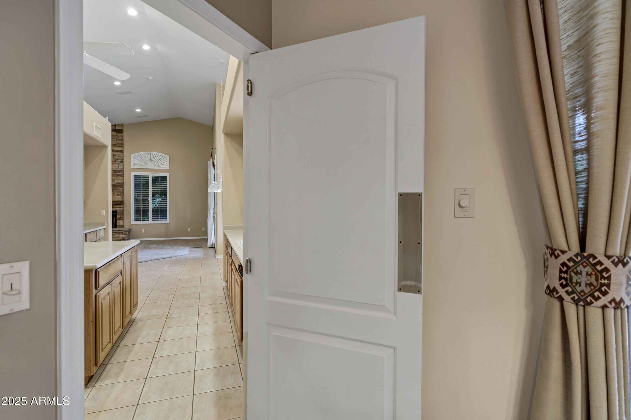 3819 E Ivyglen Street