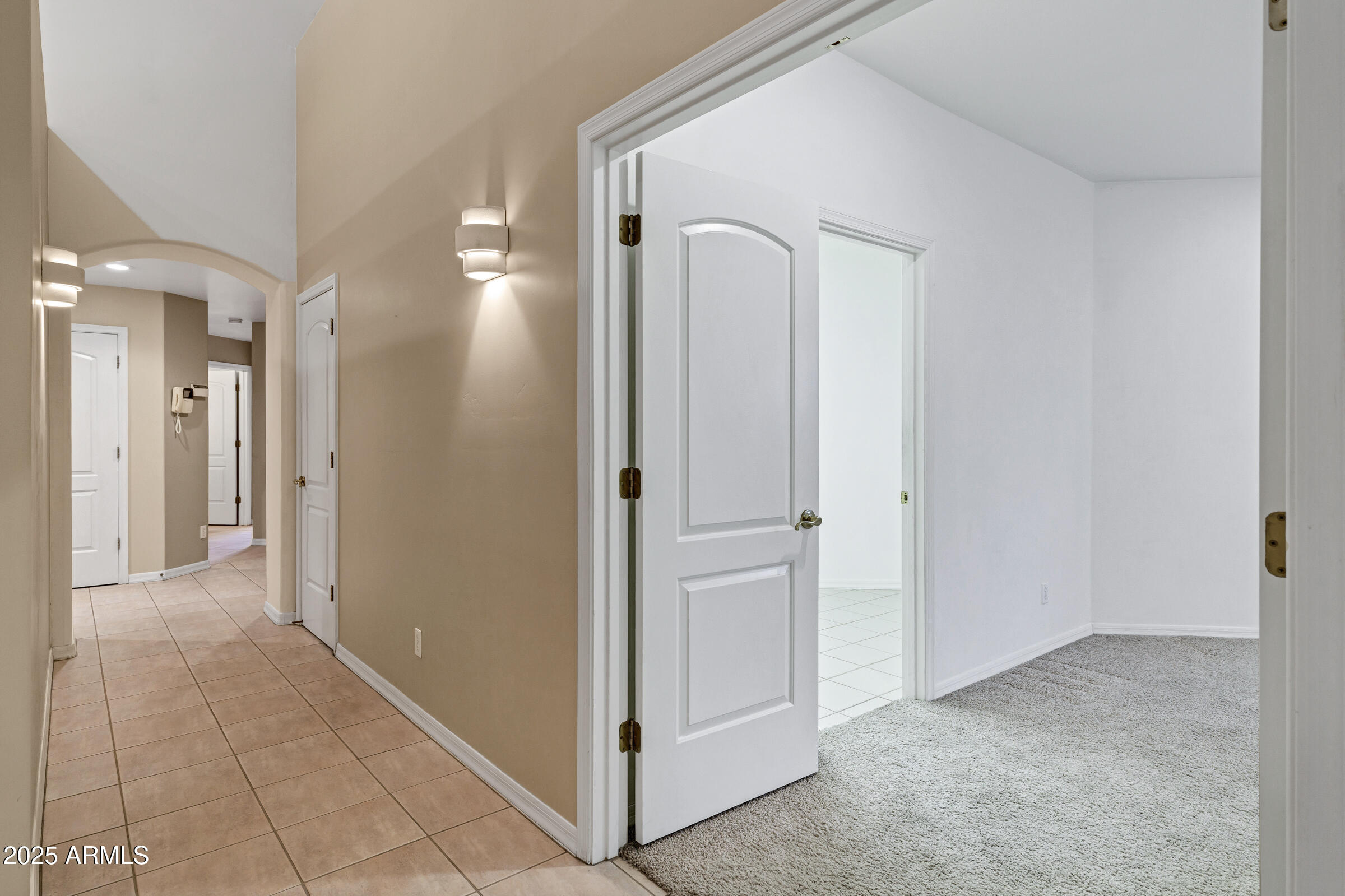 3819 E Ivyglen Street