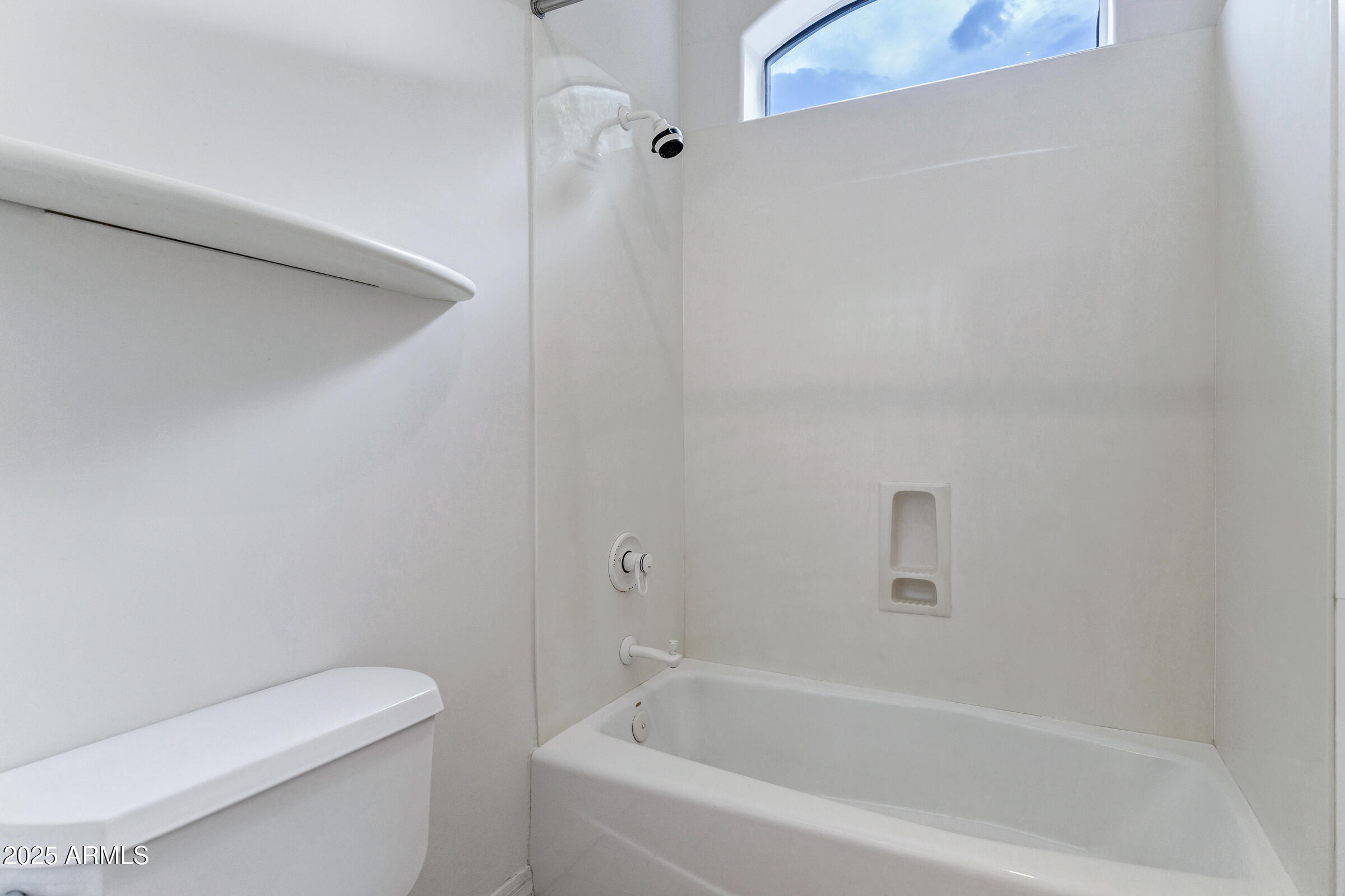 3819 E Ivyglen Street