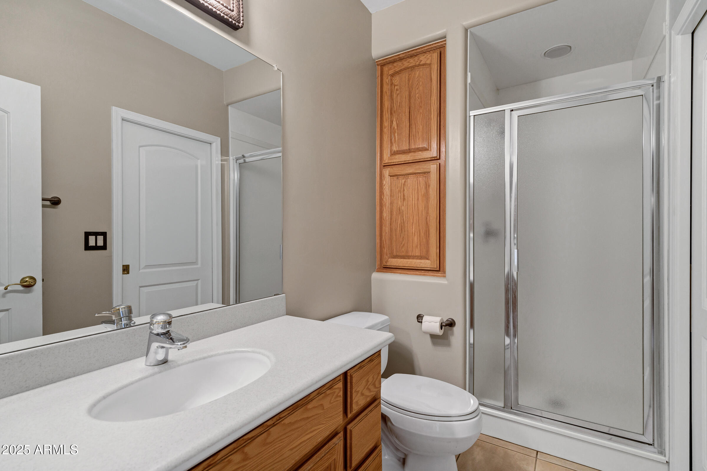 3819 E Ivyglen Street