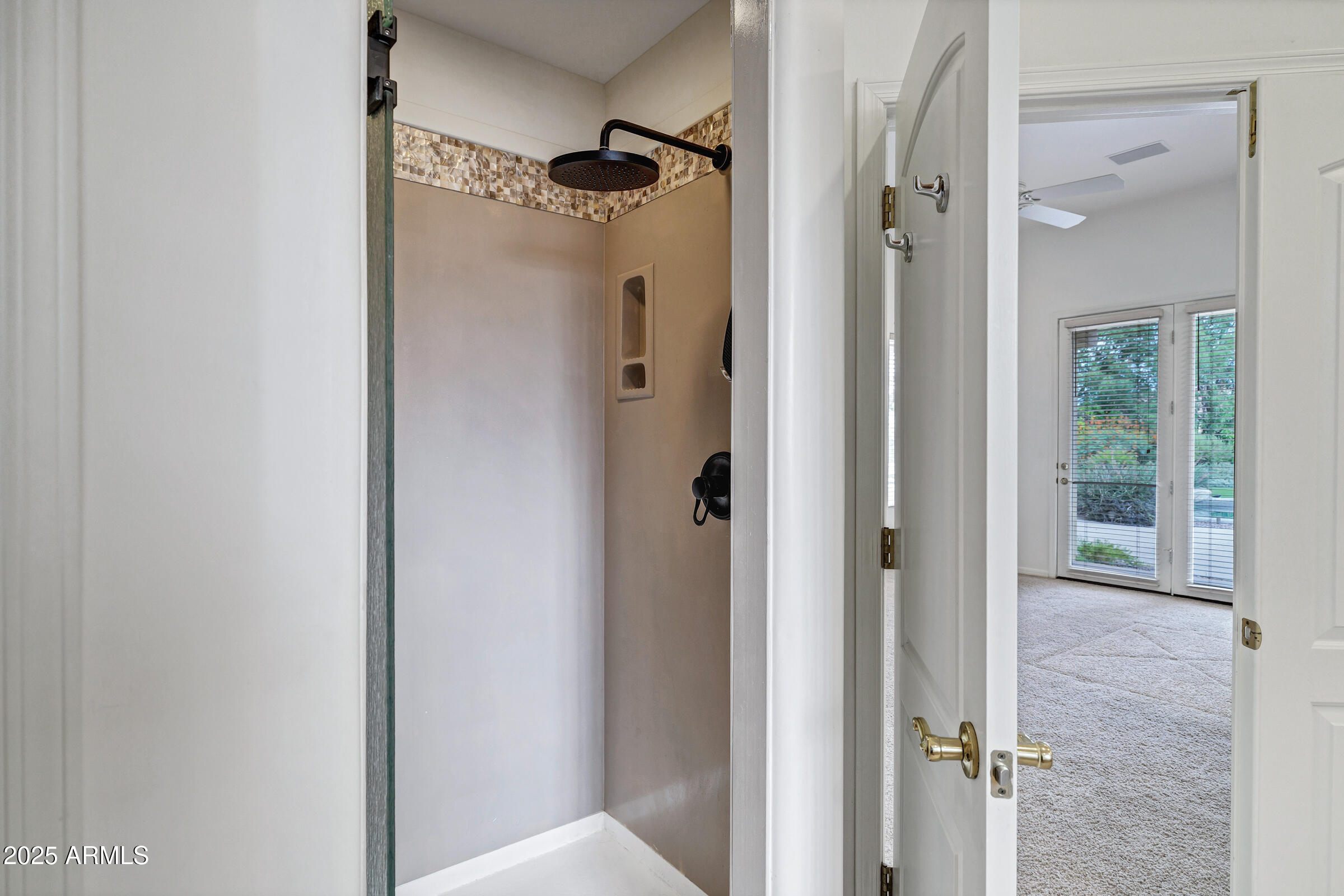 3819 E Ivyglen Street