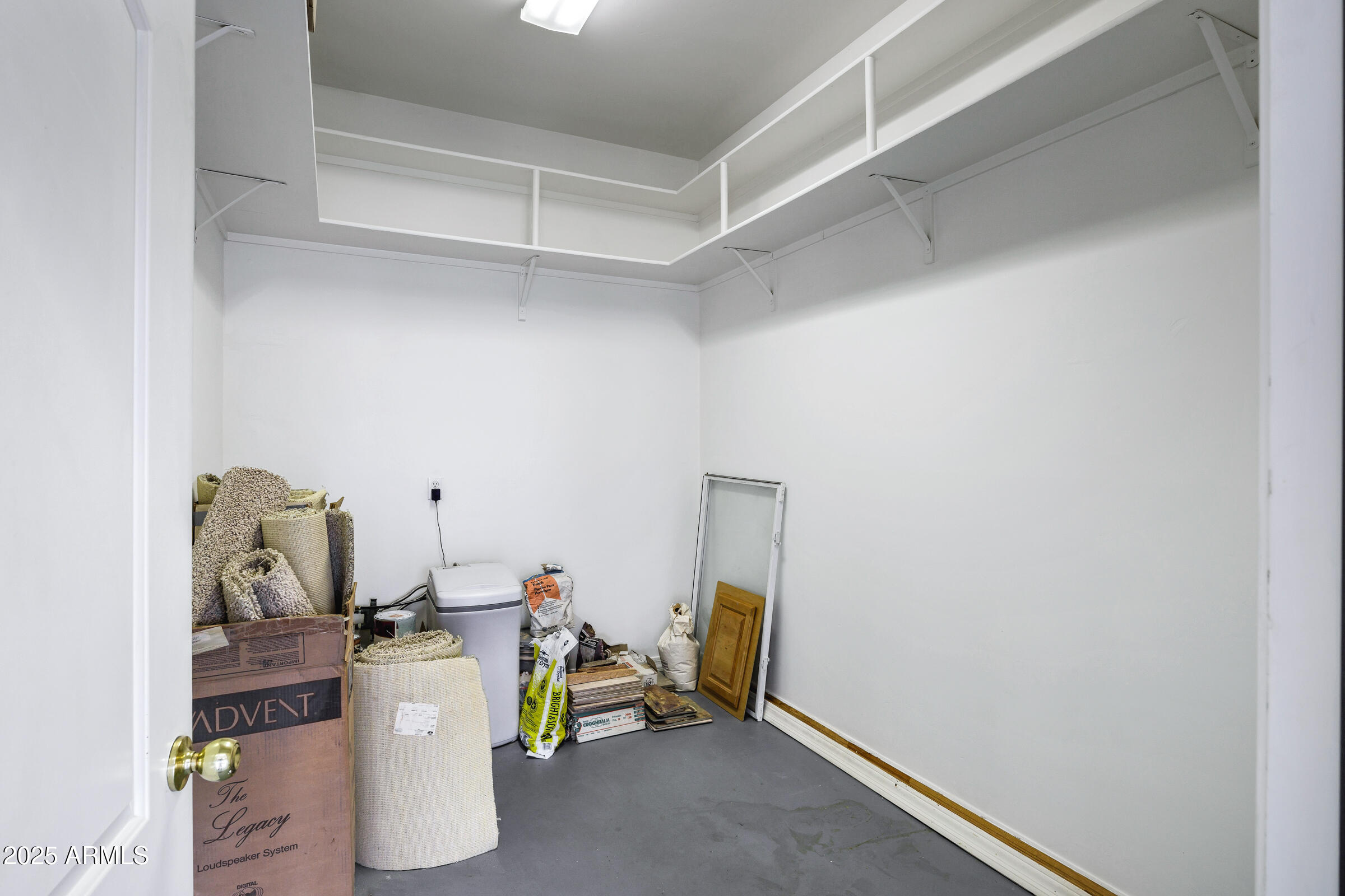 3819 E Ivyglen Street