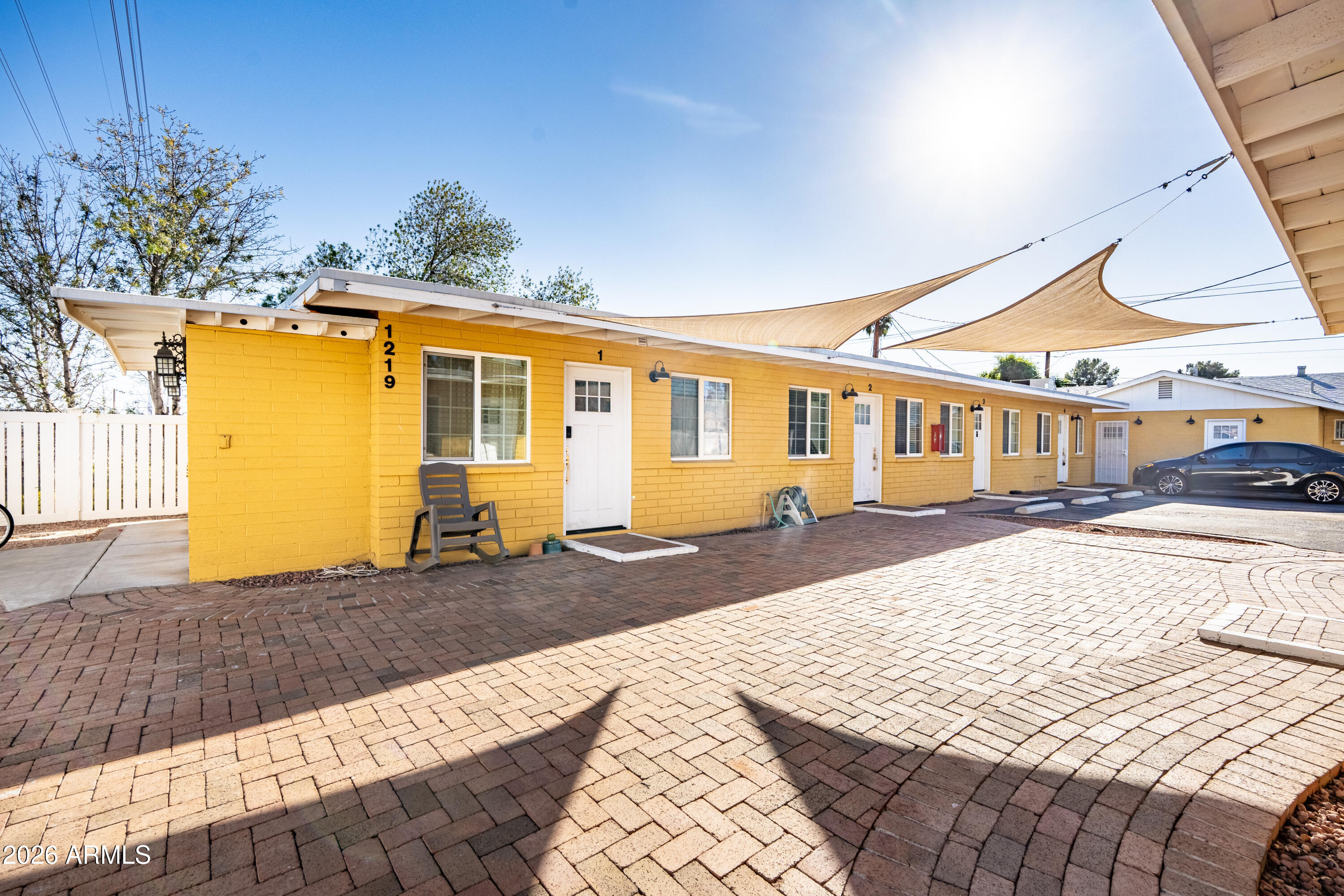 1219 S Farmer Avenue