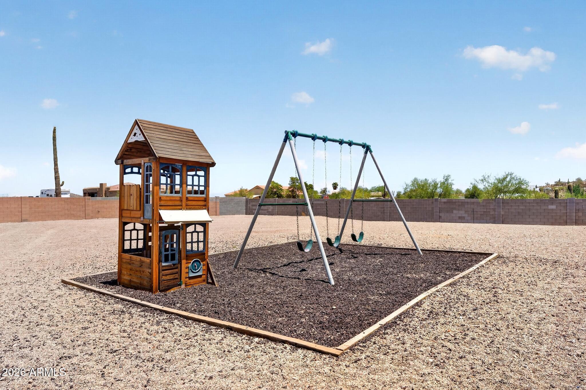 2672 W Moon Dust Trail