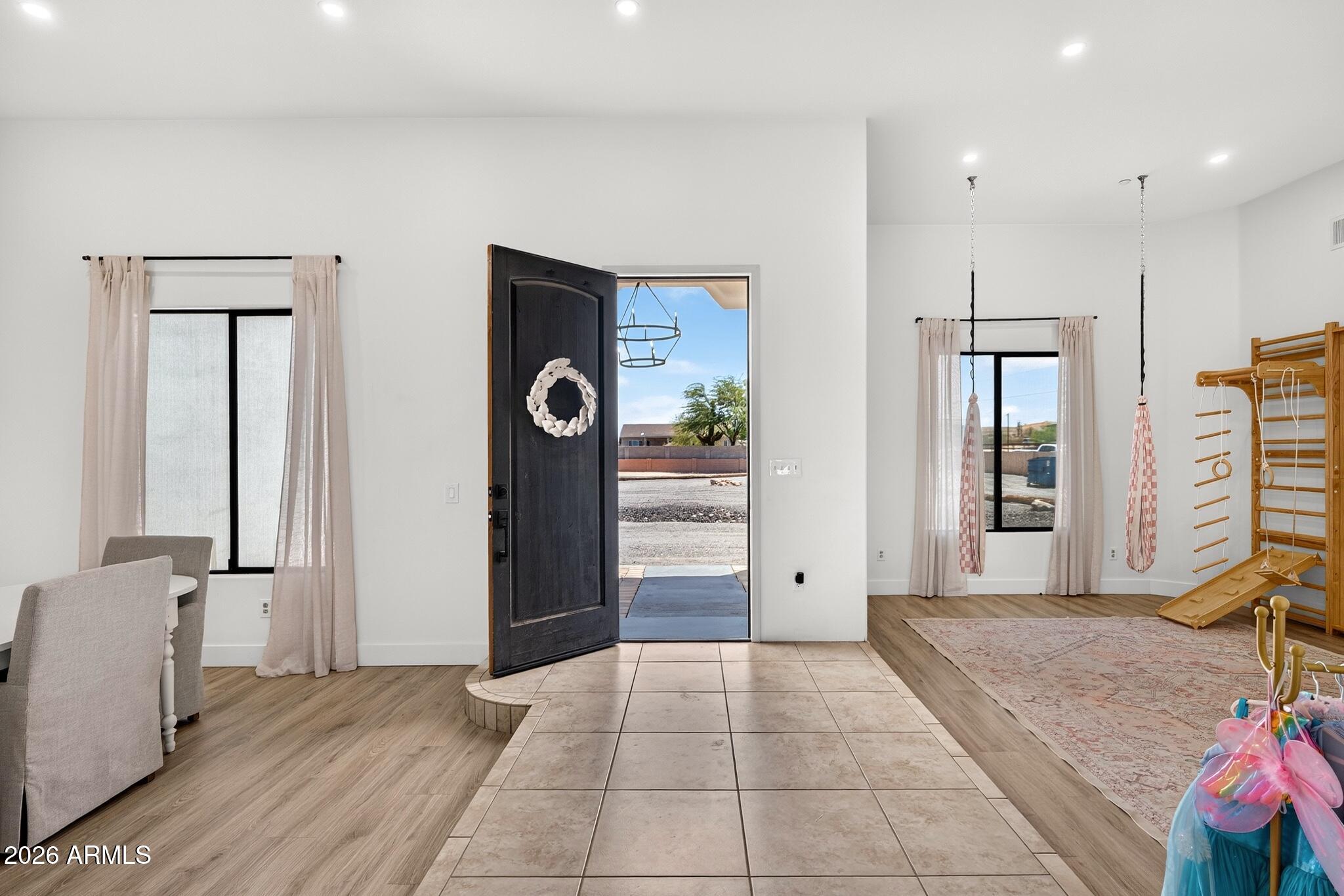 2672 W Moon Dust Trail